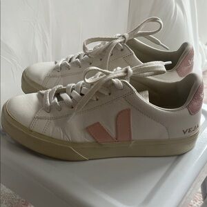 Veja Women's Cream and Pink Sneakers